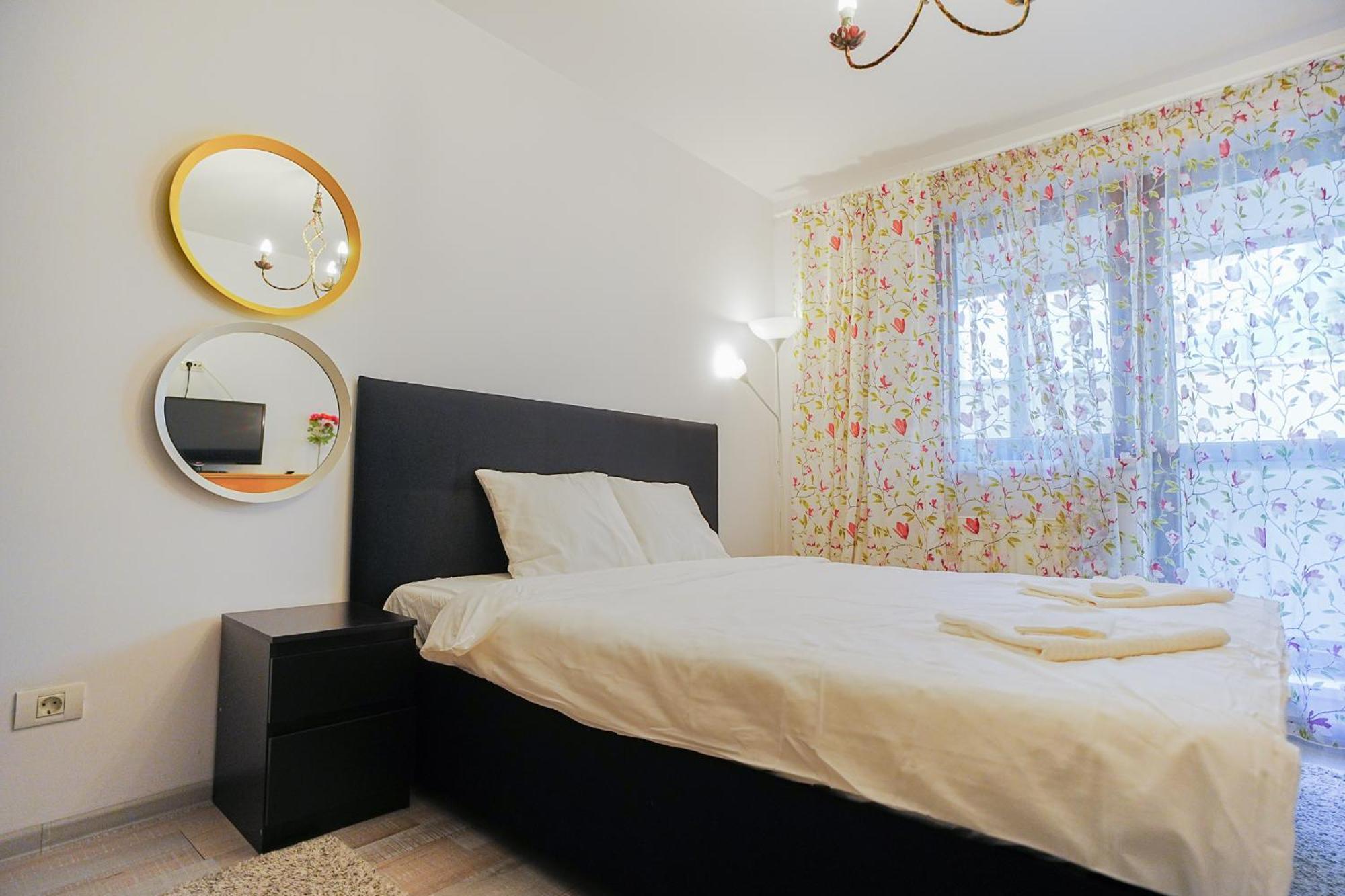 Апартаменты Hideaway Near Parliament Building Бухарест Экстерьер фото